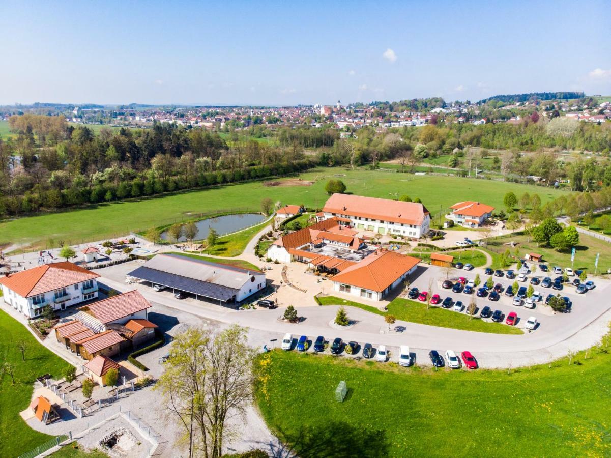 Hotel Hofgut Tiergarten Aulendorf Εξωτερικό φωτογραφία